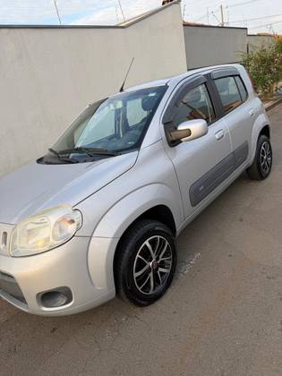 FIAT UNO 1.0 EVO VIVACE 8V FLEX 4P MANUAL FIAT UNO 1.0 EVO VIVACE 8V FLEX 4P MANUAL